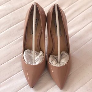 Steve Madden Daisie Pumps